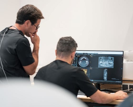 Implantes detales 2 Implantes_dentales_Sant_Boi_De_Llobregat